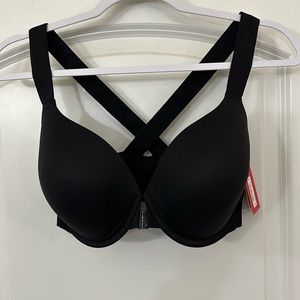 New With Tags! SPANX black racerback bra. 36 DD